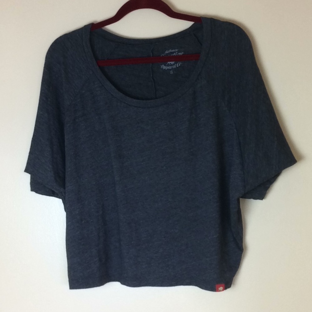 Authentic Sportige. Apparel Co., S, Raglan T